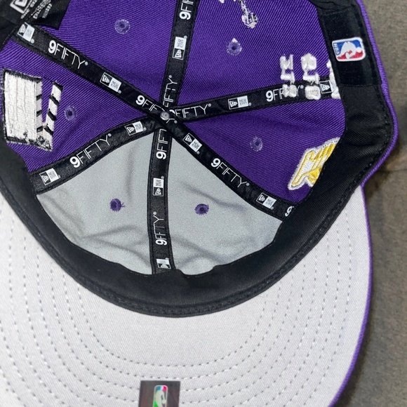 New Era SnapBack - Picture 5 of 7